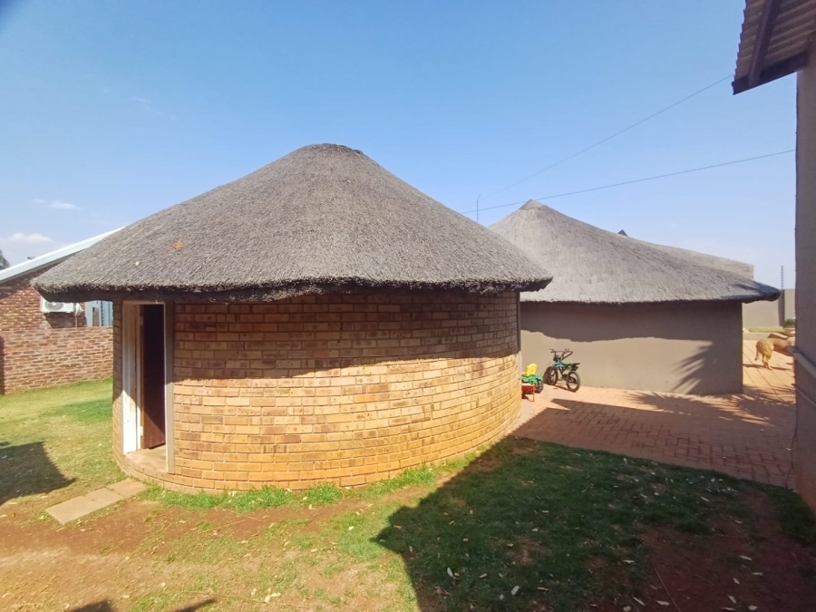 4 Bedroom Property for Sale in Doringkruin North West